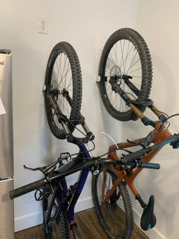 Wiggle bike deals rack wall