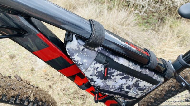 Camo bike best sale frame bag