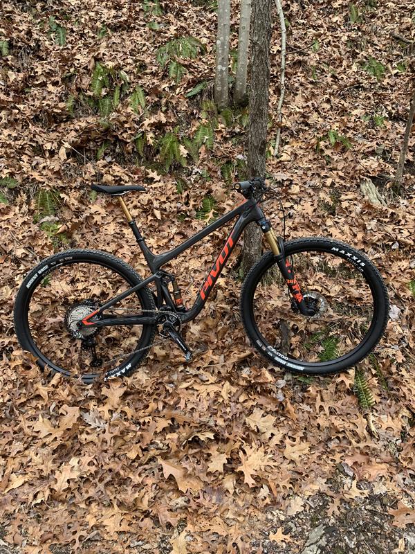 Pivot Mach 4 SL V2 Pro XT/XTR 120 Mountain Bike - Bikes