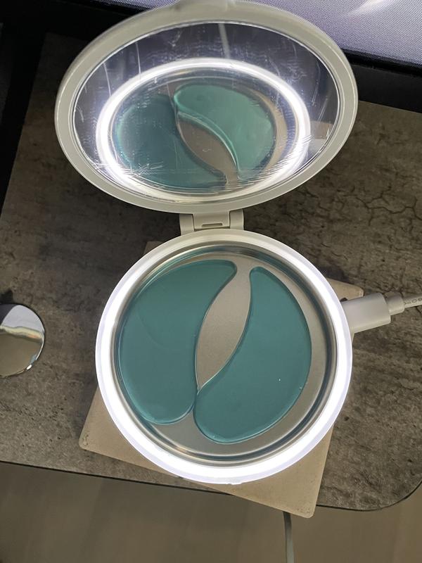 Eye Pads in Cooling Case