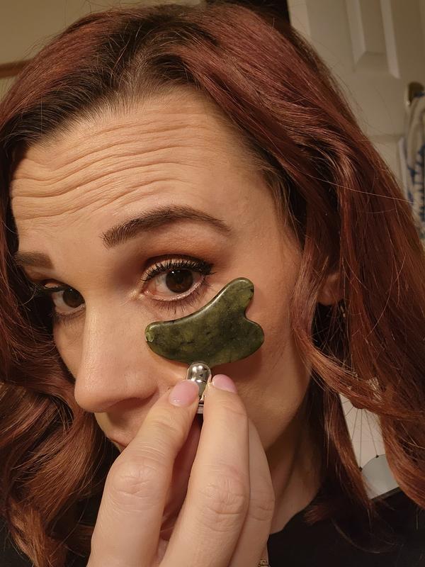 My puffy eyes are no match for the cooling effects of the jade.
