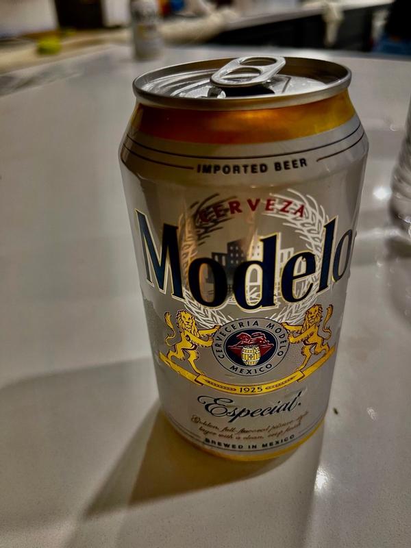 Modelo Especial Mexican Lager Import Beer, 24 Pack, 12 fl oz Aluminum Cans,  4.4% ABV