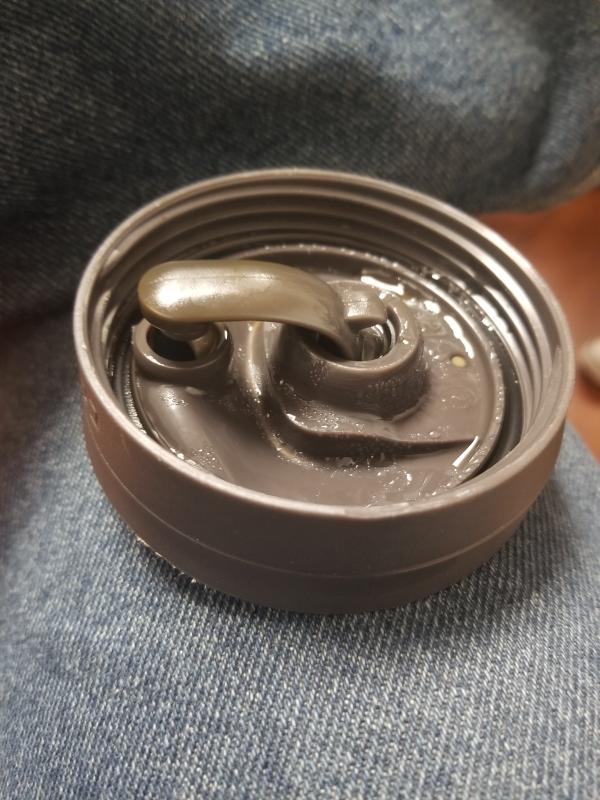 Look at the seal, this is in the closed position