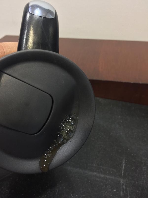 Seal Closed, and coffee leaks out