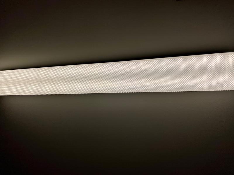 Metalux 4-ft 3000-Lumen LED Wraparound Light 4WP3040R at Lowes.com
