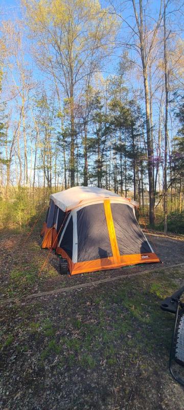 11 Person Cabin Tent with Screen Room – Core Equipment