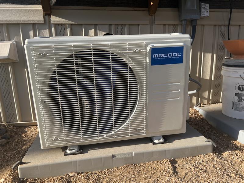 MRCOOL DIY 5th Gen 12K BTU Ductless Mini-Split Heat Pump