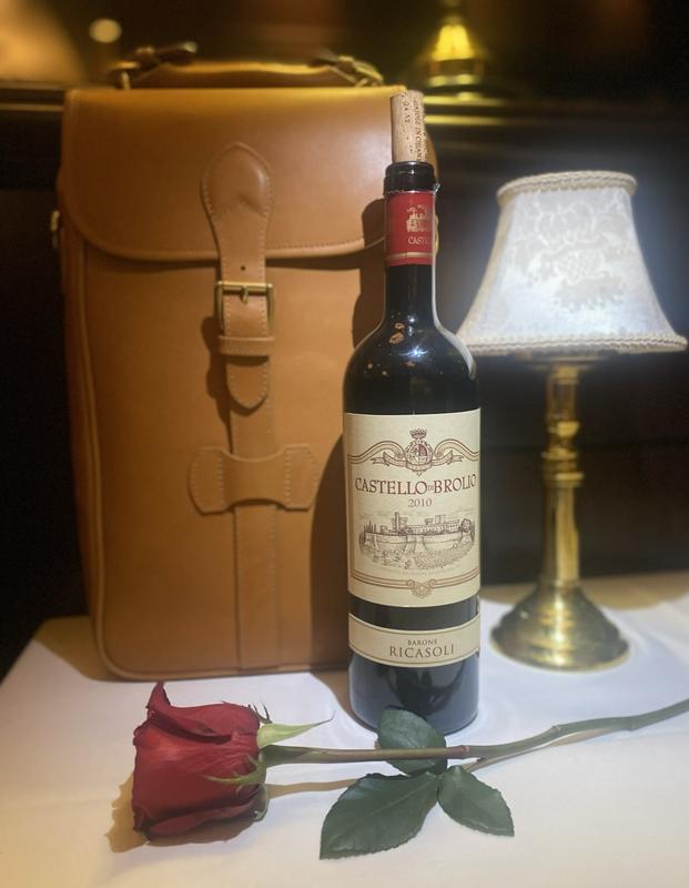 J. Holland & Co. Two Bottle Leather Wine Bag | Costco