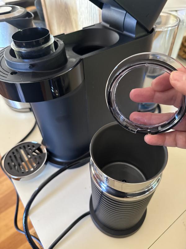 Nespresso Vertuo Next Deluxe with Aeroccino 3 and 32