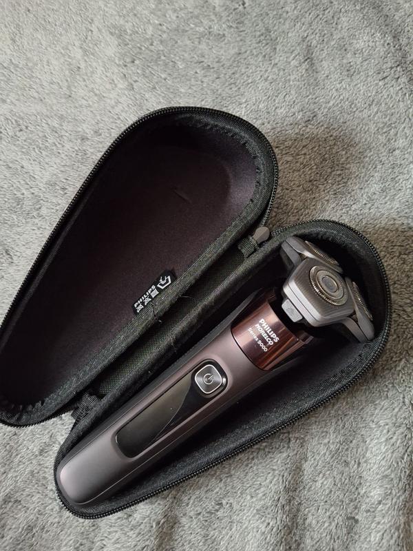 Philips Norelco Shaver 9600 with SenseIQ Tech and Beard