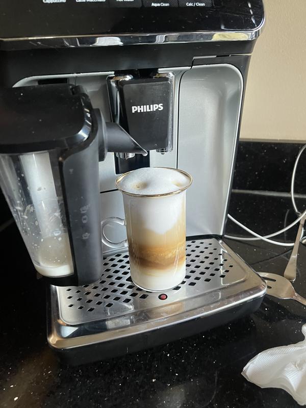 Philips 3200 Series Fully Automatic Espresso Machine with Philips 3200 Series Fully Automatic Espresso Machine with