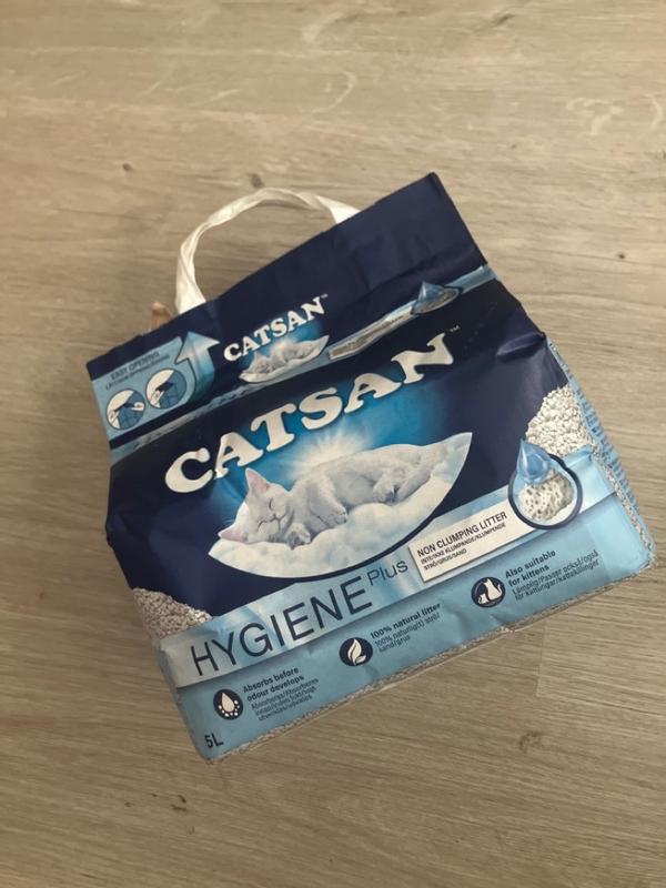 Catsan Hygiene Plus Non clumping Litter Catsan