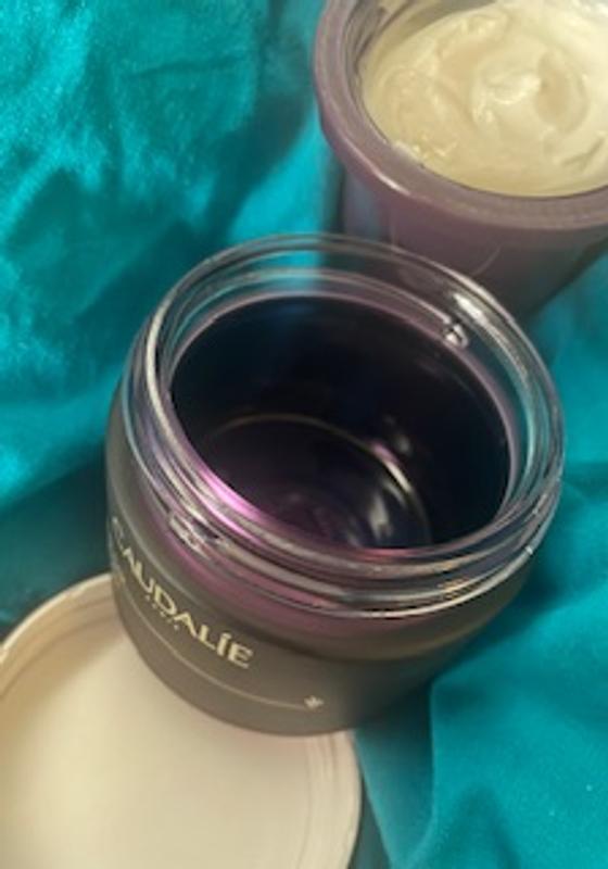 Easy to replace refill jar