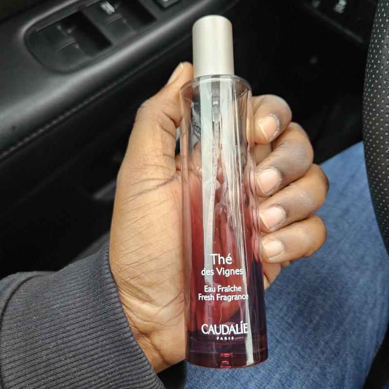 Customer photo for "No Smell"