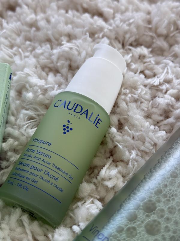 Customer carousel item 3.