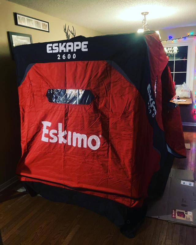 Eskimo Eskape 2600 Ice Shelter