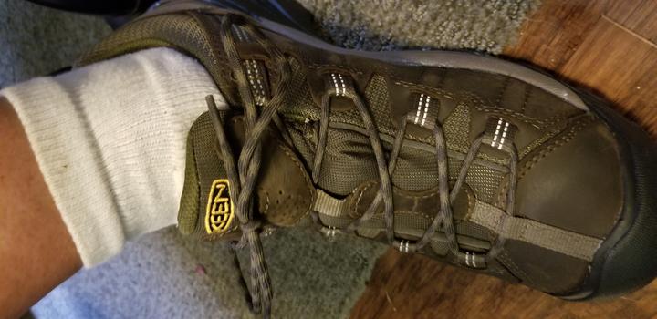 cabelas keen sandals