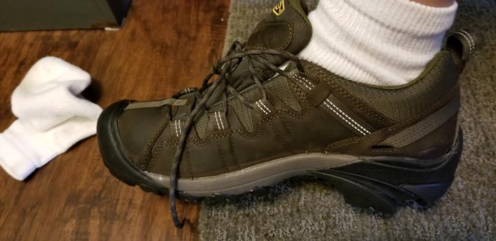 cabelas keen shoes