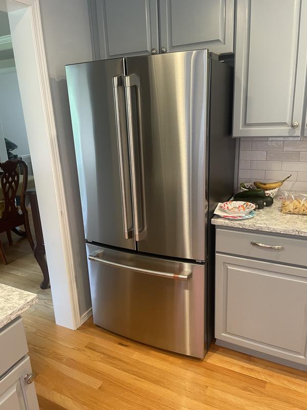 Cafe 18.6 cu. ft. Smart French Door Refrigerator with Internal