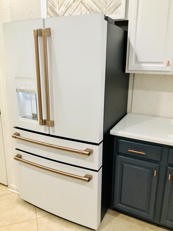 Cafe - CVE28DP4NW2 - Café™ ENERGY STAR® 27.8 Cu. Ft. Smart 4-Door French-Door Refrigerator-CVE28DP4NW2 | Berger Appliance, Inc