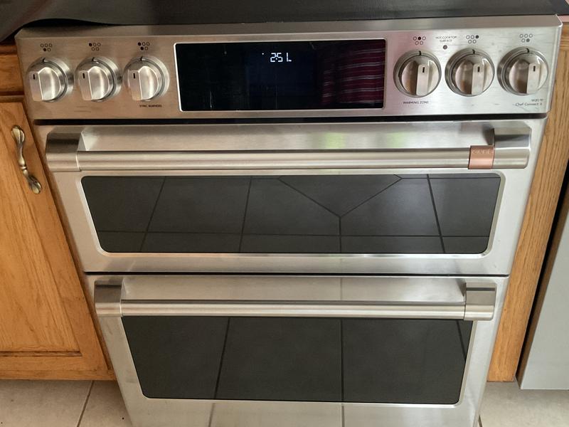 Café™ 30" Smart SlideIn, FrontControl, Gas DoubleOven Range with