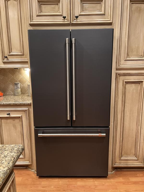 Café™ ENERGY STAR® 23.1 Cu. Ft. Smart Counter-Depth French Café™ ENERGY STAR® 23.1 Cu. Ft. Smart Counter-Depth French