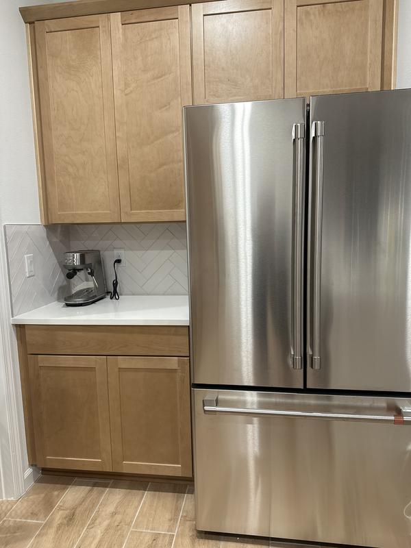 Café™ ENERGY STAR® 23.1 Cu. Ft. Smart Counter-Depth French Café™ ENERGY STAR® 23.1 Cu. Ft. Smart Counter-Depth French