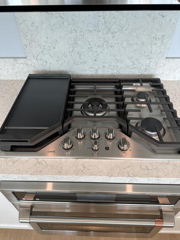 Café™ 30 Stainless Steel Gas Cooktop