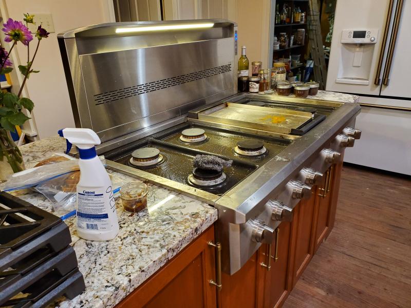 Cgu486p2ms1 Overview Cafe 48 Professional Gas Rangetop With 6