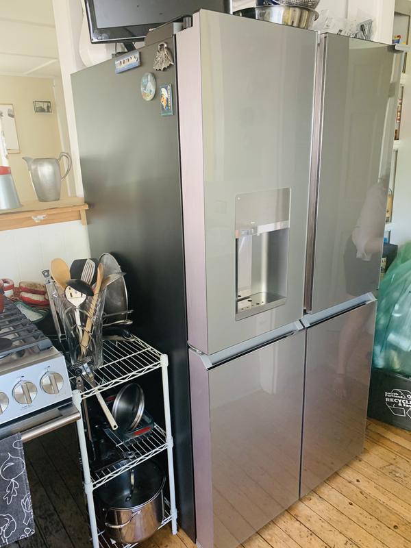 Cafe Energy Star 27 4 Cu Ft Smart Quad Door Refrigerator In Platinum Glass Cqe28dm5ns5 Cafe Appliances