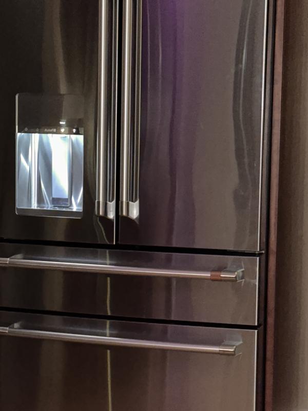 Why The GE Refrigerator With Autofill Pitcher From Best Buy Rocks (Hint:  It's Always Got Cold Water In A Pitcher That Fills Itself)