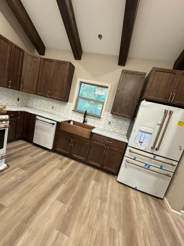 Customer photo 1