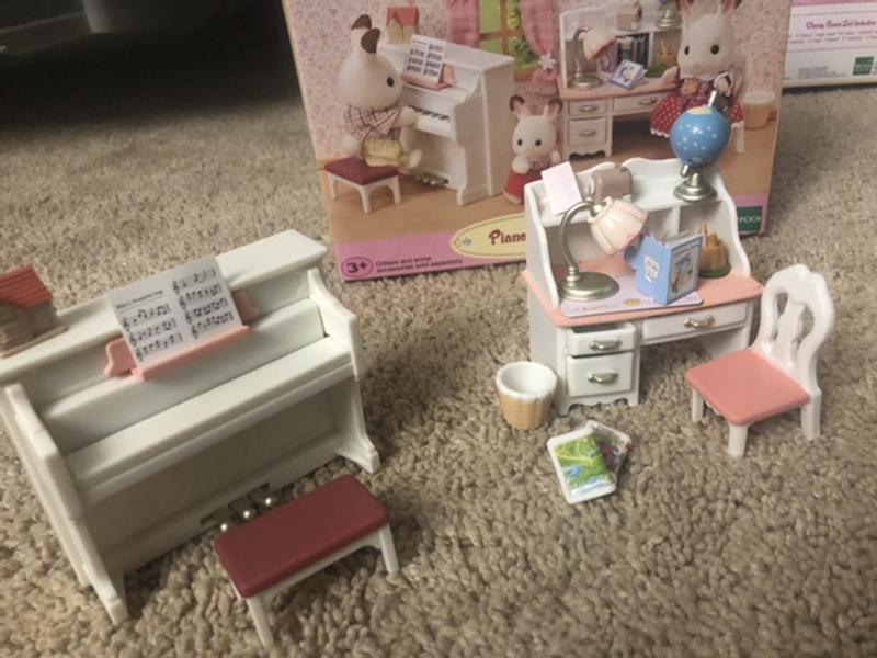 Sylvanian families piano and cheap desk set