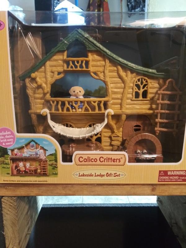 Calico Critters - Lakeside Lodge Gift Set