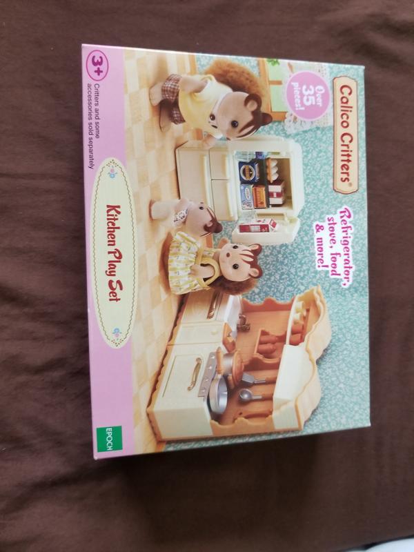 Large Lot Calico Critters Kitchen Set Kitchen Items Sylvania Mapletown Etc  