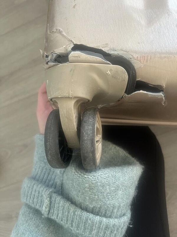 Customer photo for "Dont waste your money! U"