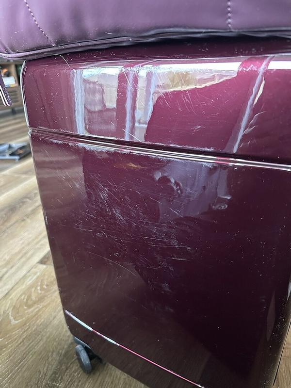 Customer photo for "Easily scratched"