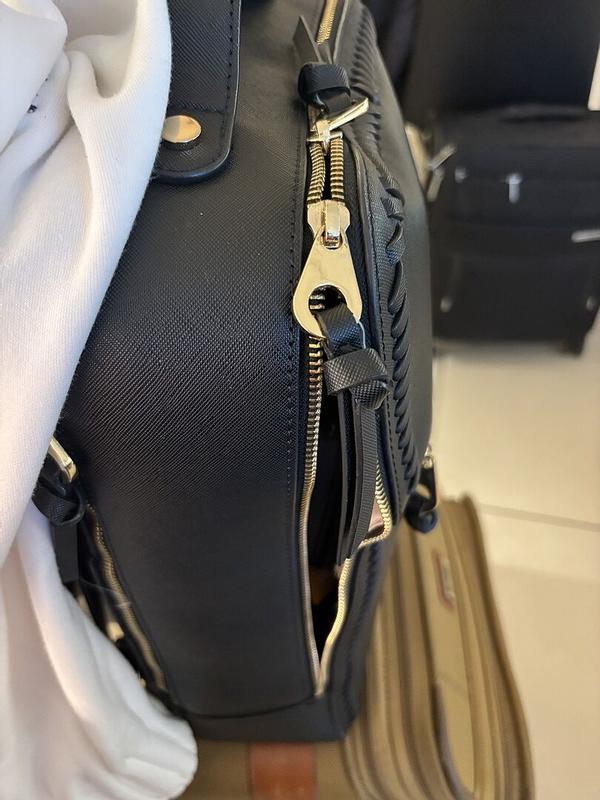 Worthless after 1 year. Zipper splits, no warranty