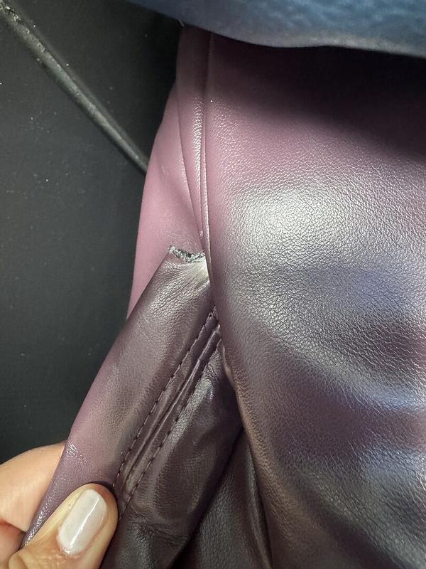 Customer photo for "The handle broke the first time I traveled with it"