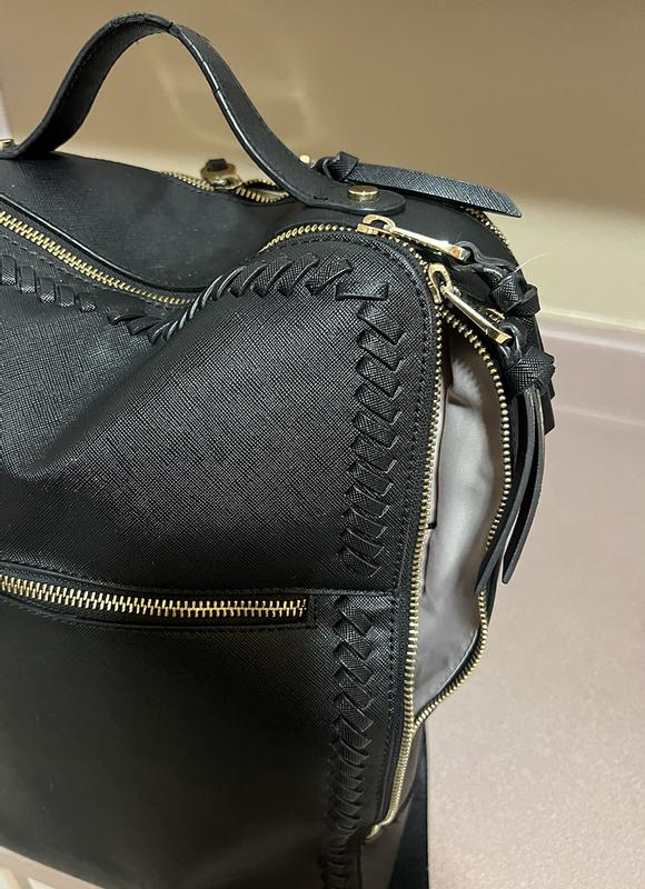 Couldn't be SLEEKER, but needs a BETTER ZIPPER