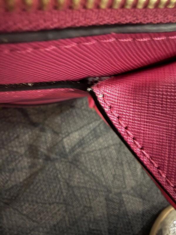 Straps break easily