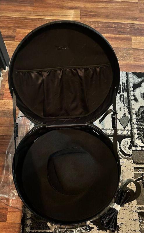 Customer photo for "Great Hat Storage and Travel"