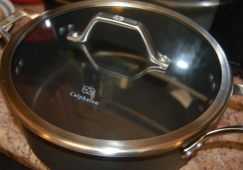 Calphalon Signature™ 5-qt. Nonstick Dutch Oven with Cover