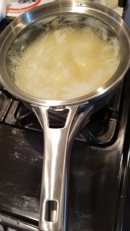 The longer handle lids mimic the pot handles.