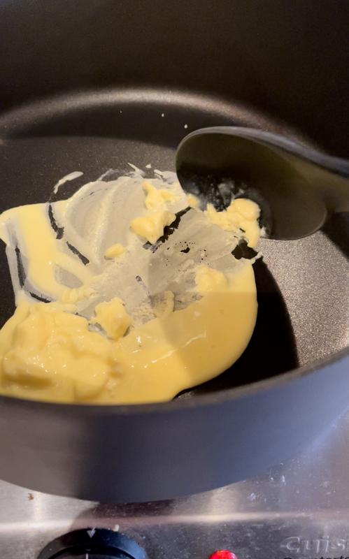 Eggs sticking in my brand new non-stick Calphalon Select pan!!