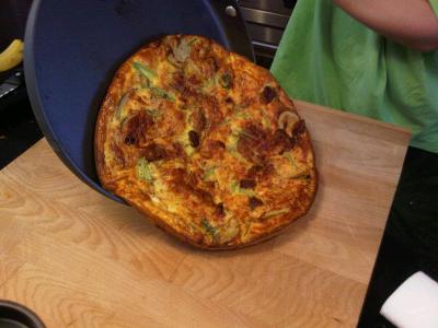 3. Slides right out of the pan!