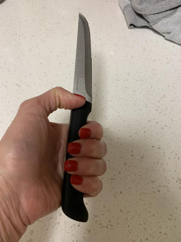 Grips very nicely while cutting