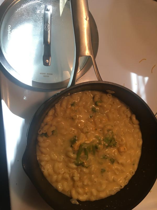 Macaroni & cheese soup w/broccoli