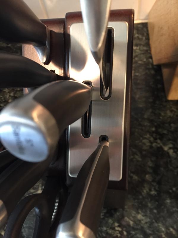 Built in sharpener feature means I'll always have sharp knives!