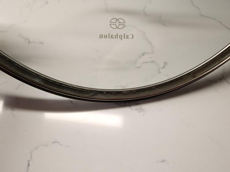 Water trapped in lid